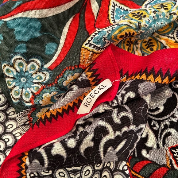 ROECKL Square Paisley motif  - multi color Scarf - Picture 5 of 5